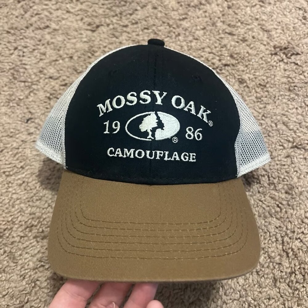 Mossy Oak Neutral Color Trucker Hat‎